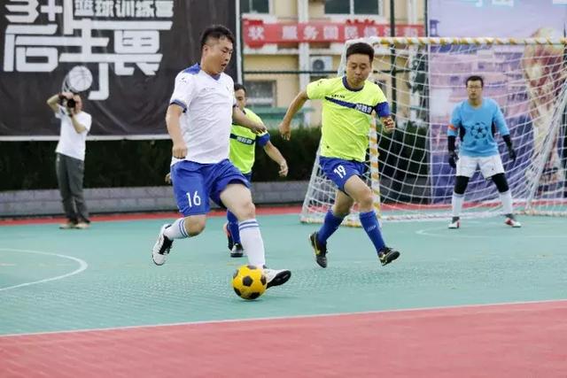 欧文23+8+10汤普森13中3 独行侠力克勇士4连胜